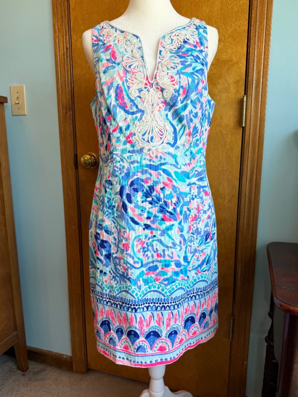 Lilly Pulitzer Gabby shift dress size 6  EUC.